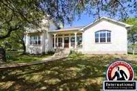 Boerne, Texas, USA Single Family Home  For Sale - En Suites for Every Bedroom