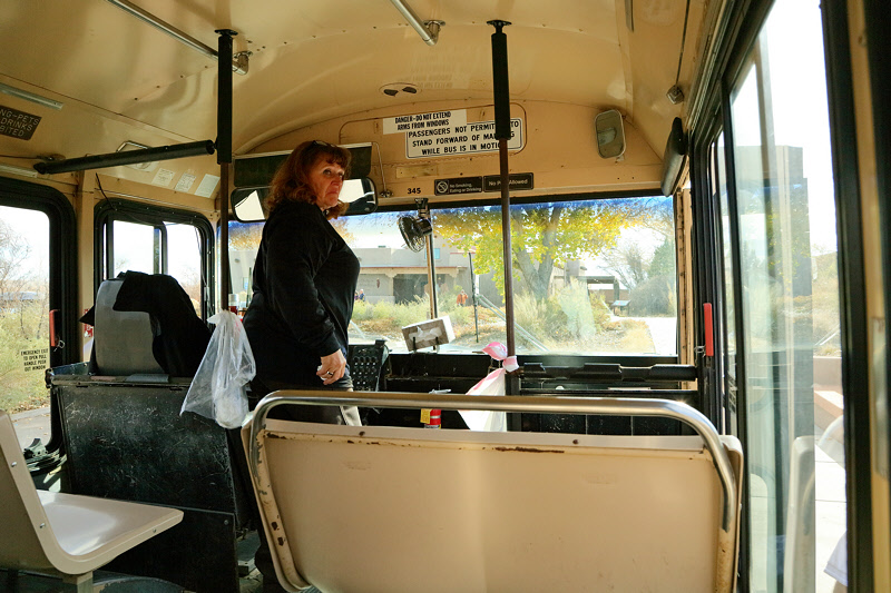 On the Bus for a Tour (1976)