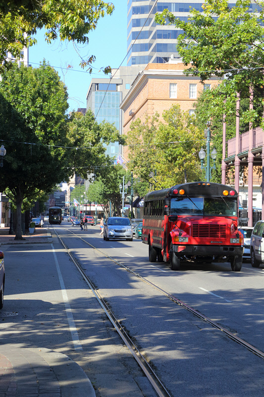 Streetcar in the distance (9321)