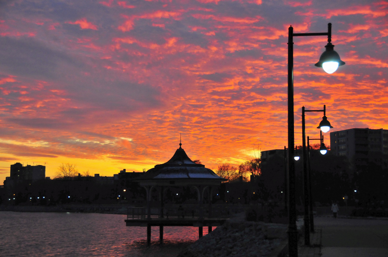 Sunset on the promenade