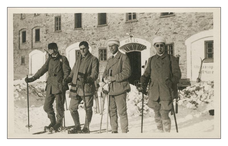 Vintage Skiing
