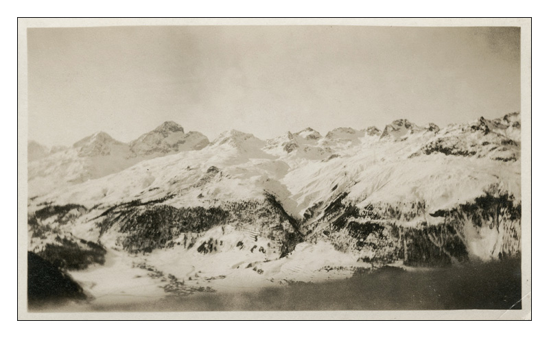 Vintage Skiing