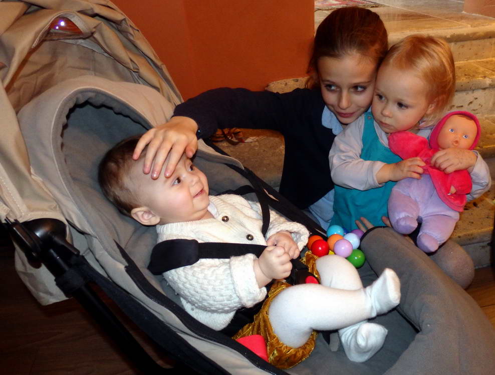 Bb Victoire, Soanne, Maka et la poupe
