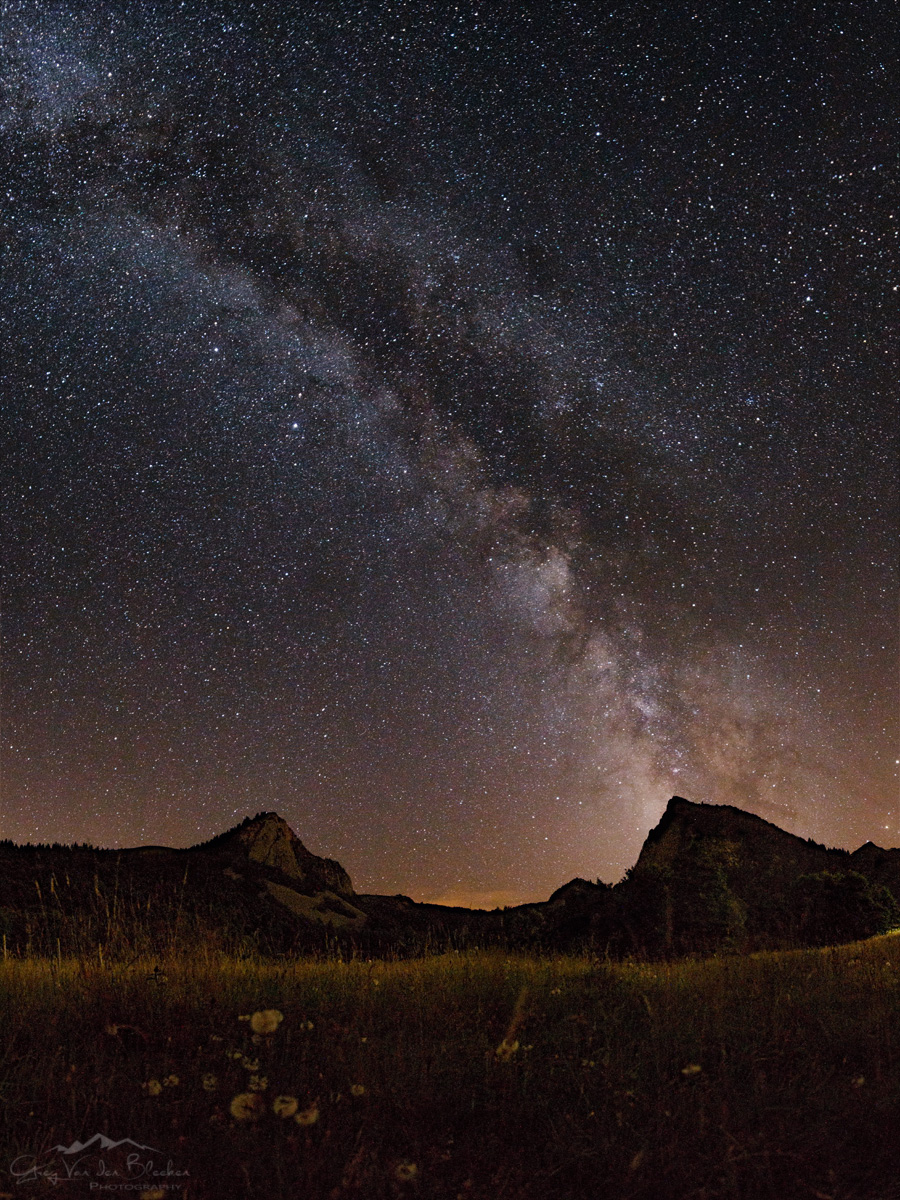 The Milky Way erupting from the Roche Tuilire