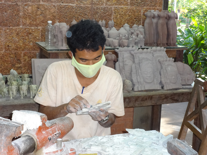 An artisan at the Artisans dAngkor cooperative - Siem Reap, Cambodia