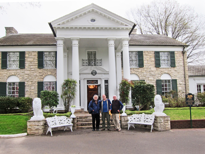 Ken, Elliott and Richard in front of Graceland -  Elvis Presleys home in Memphis, Tennessee