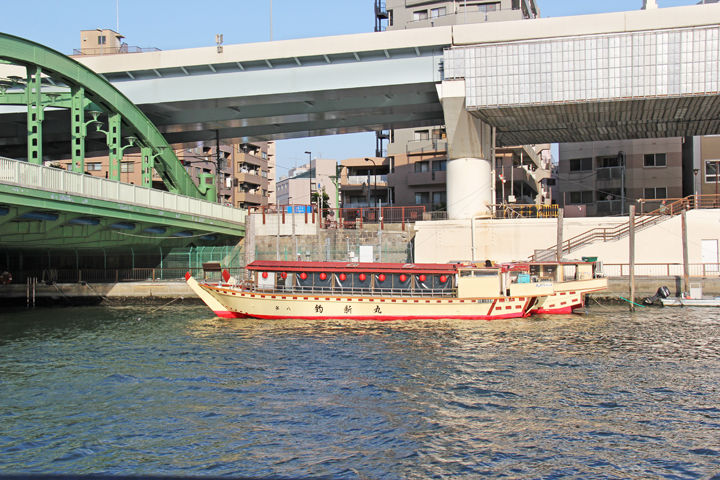 A boat available for rent, perhaps for dinner parties, is near the UmayaBashi Bridge on the Sumida River