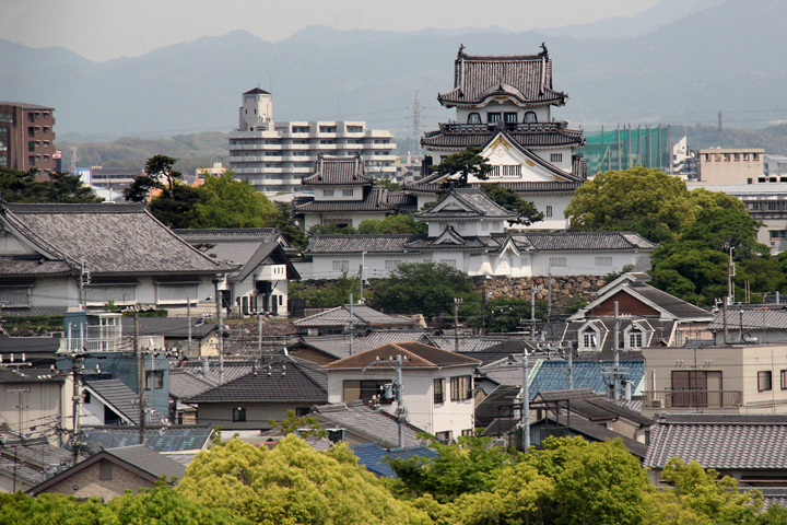 Kishiwada Castle in Osaka - seen while traveling from Kyoto to Kansai International Airport in Osaka for our flight home