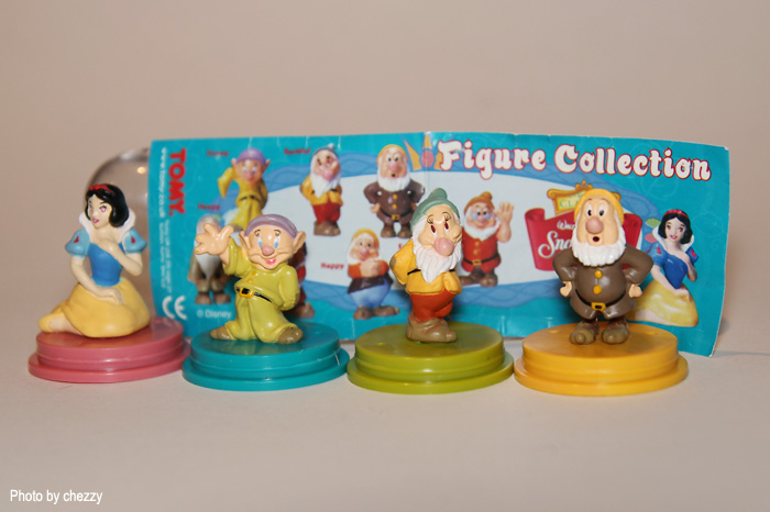 snow white and the seven dwarfs figures