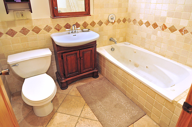 Condo08.jpg