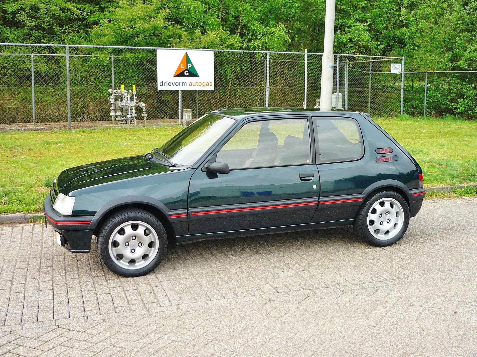 My vertigo sorente Peugeot 205 GTI 1.9