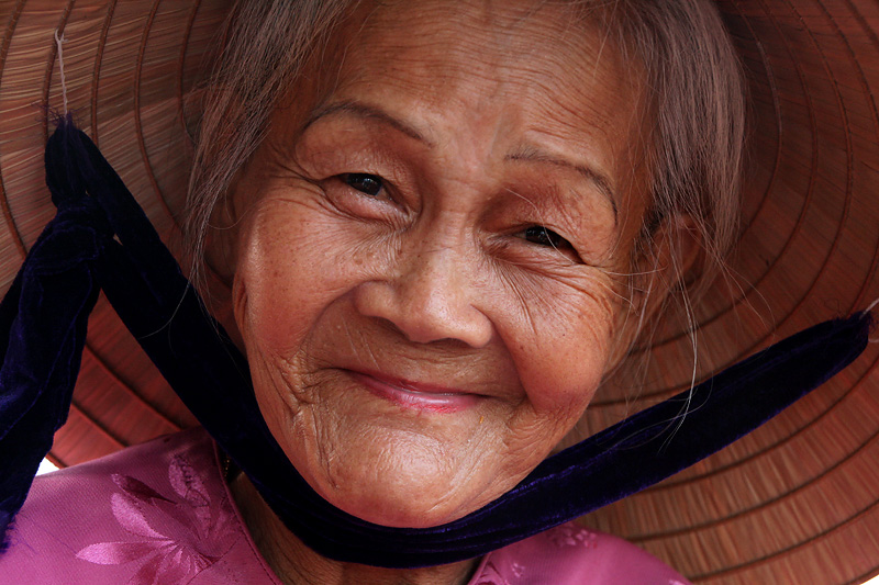Fortune Teller Ms Tran Thi Dieu 
