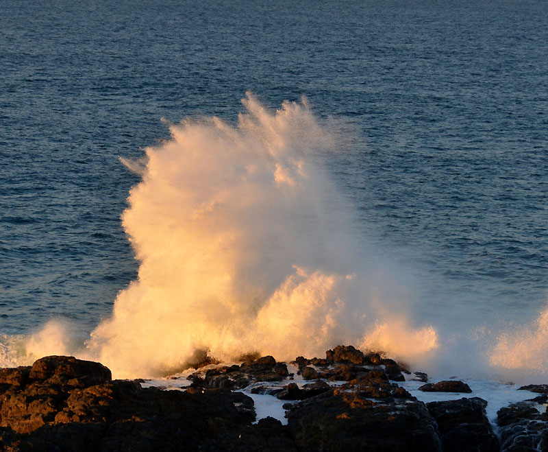 breaking wave