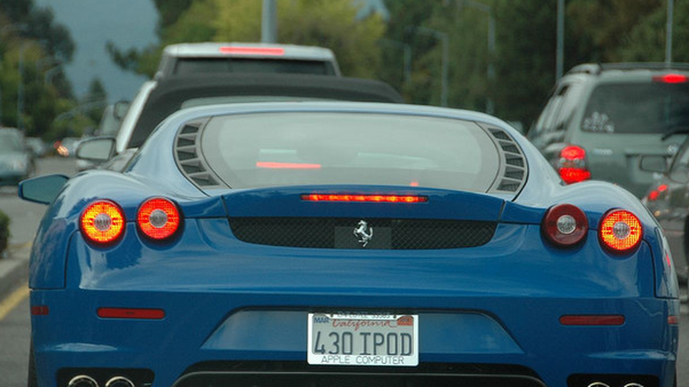 apple-ferrari-ipod.png