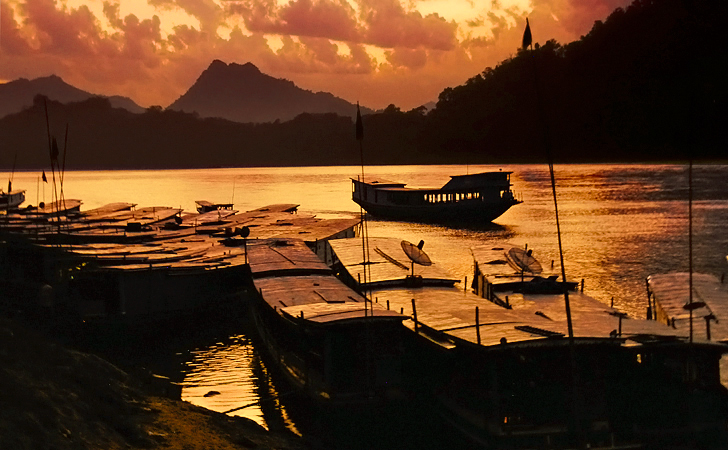 Mekong Sunset, Laos