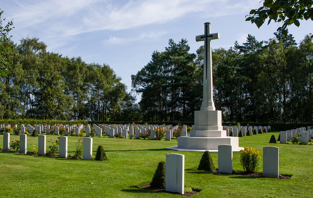 Commonwealth war cemetery