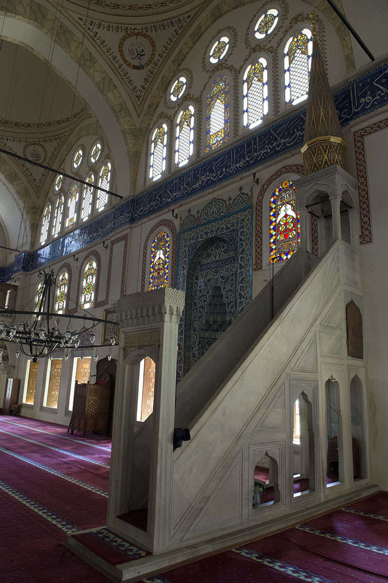 Istanbul Piyale Pasha Mosque May 2014 6715.jpg