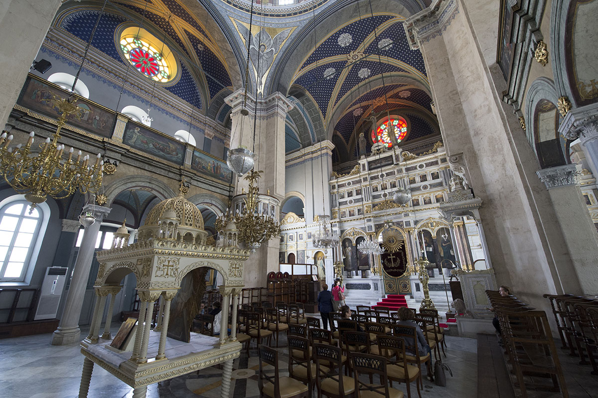 Istanbul Hagia Triada Greek Orthodox Church May 2014 6359.jpg