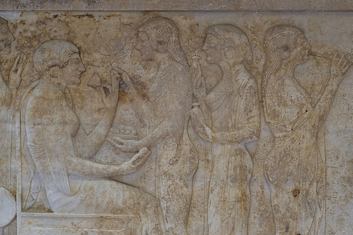 Canakkale Polyxena Sarcophagus Poliksena Lahiti May 2014 8067.jpg