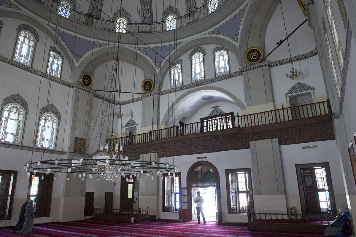 Bursa Emir Sultan Camii May 2014 7083.jpg