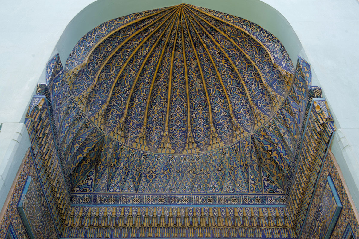 Bursa Green Tomb May 2014 7461.jpg