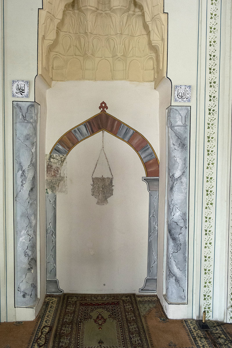 Bursa Sitti Hatun Mosque May 2014 6871.jpg