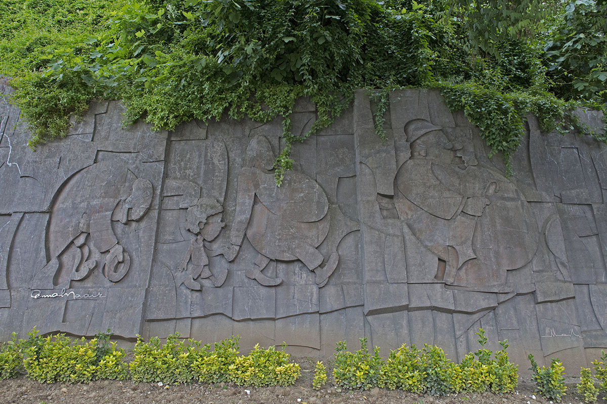 Bursa Cemal Guler works May 2014 7064.jpg