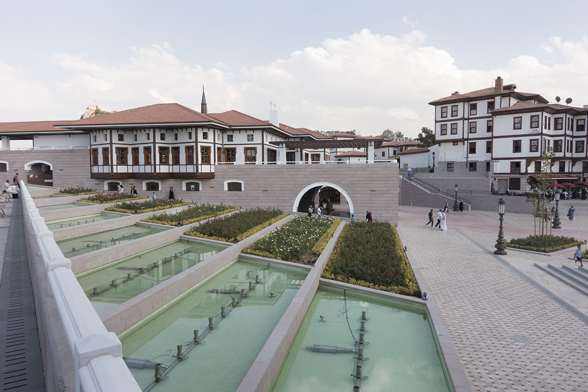 Ankara Haci Bayram Mosque september 2014 0505.jpg