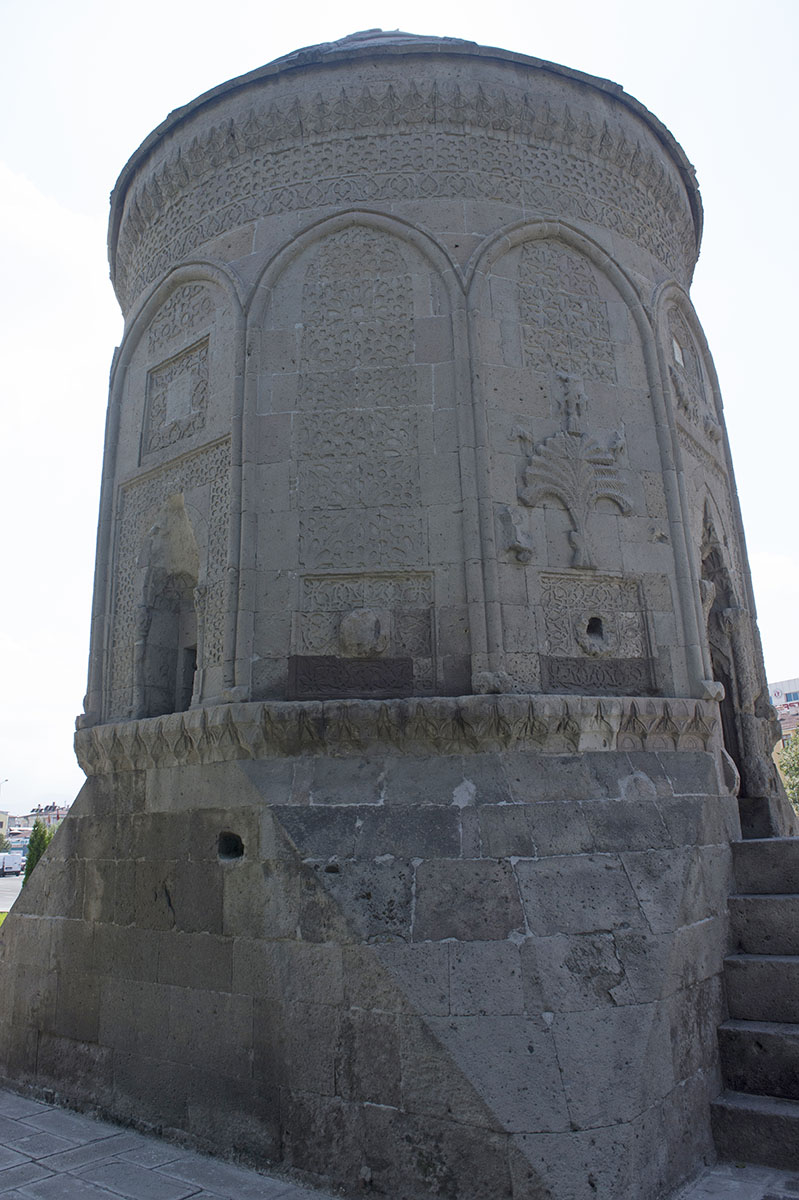 Kayseri Doner Kumbet september 2014 2385.jpg