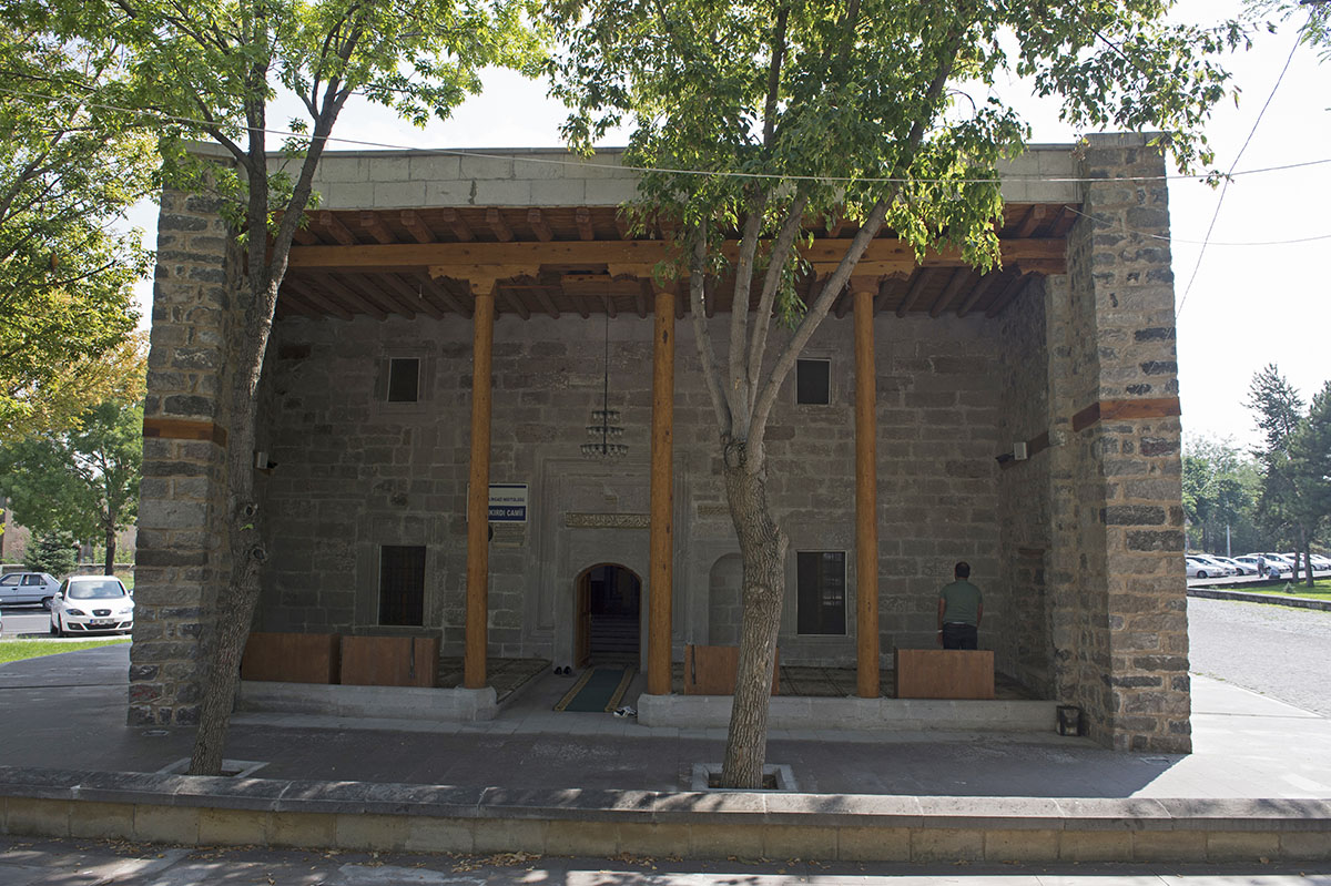 Kayseri Kalemkirdi Camii september 2014 2354.jpg