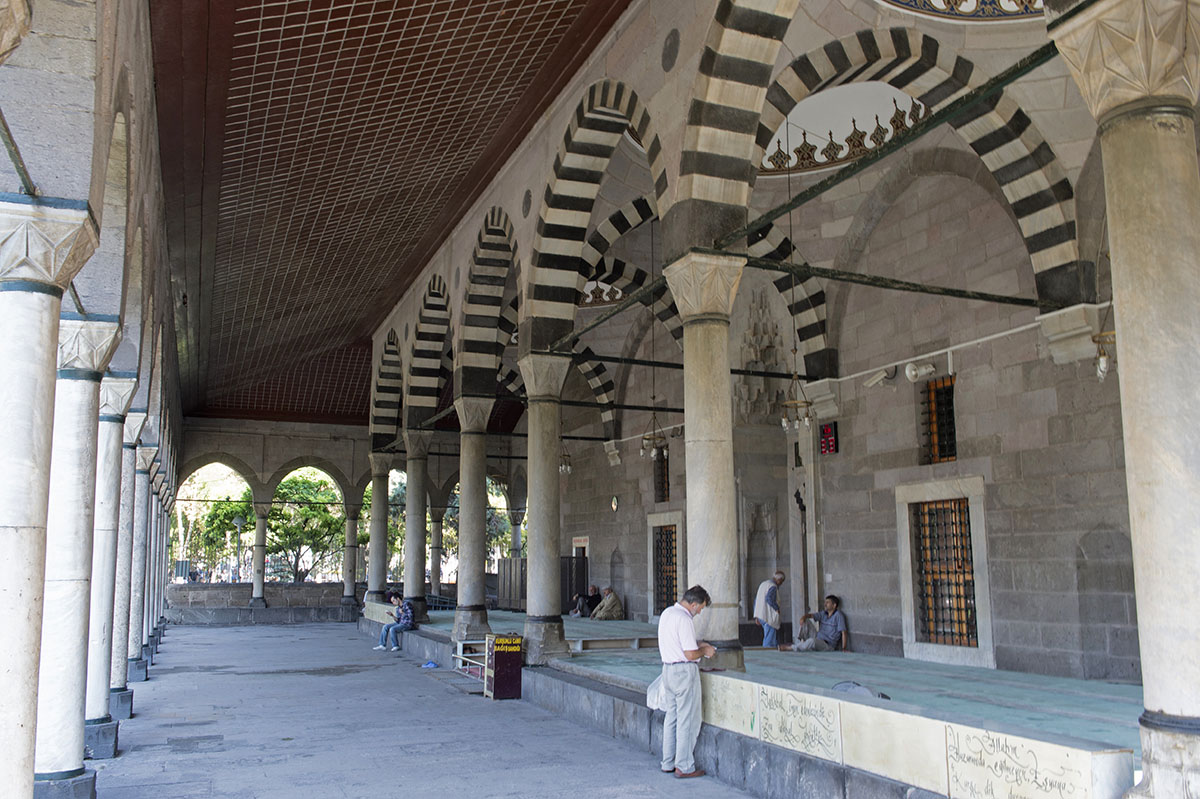 Kayseri Kursunlu Camii september 2014 2461.jpg