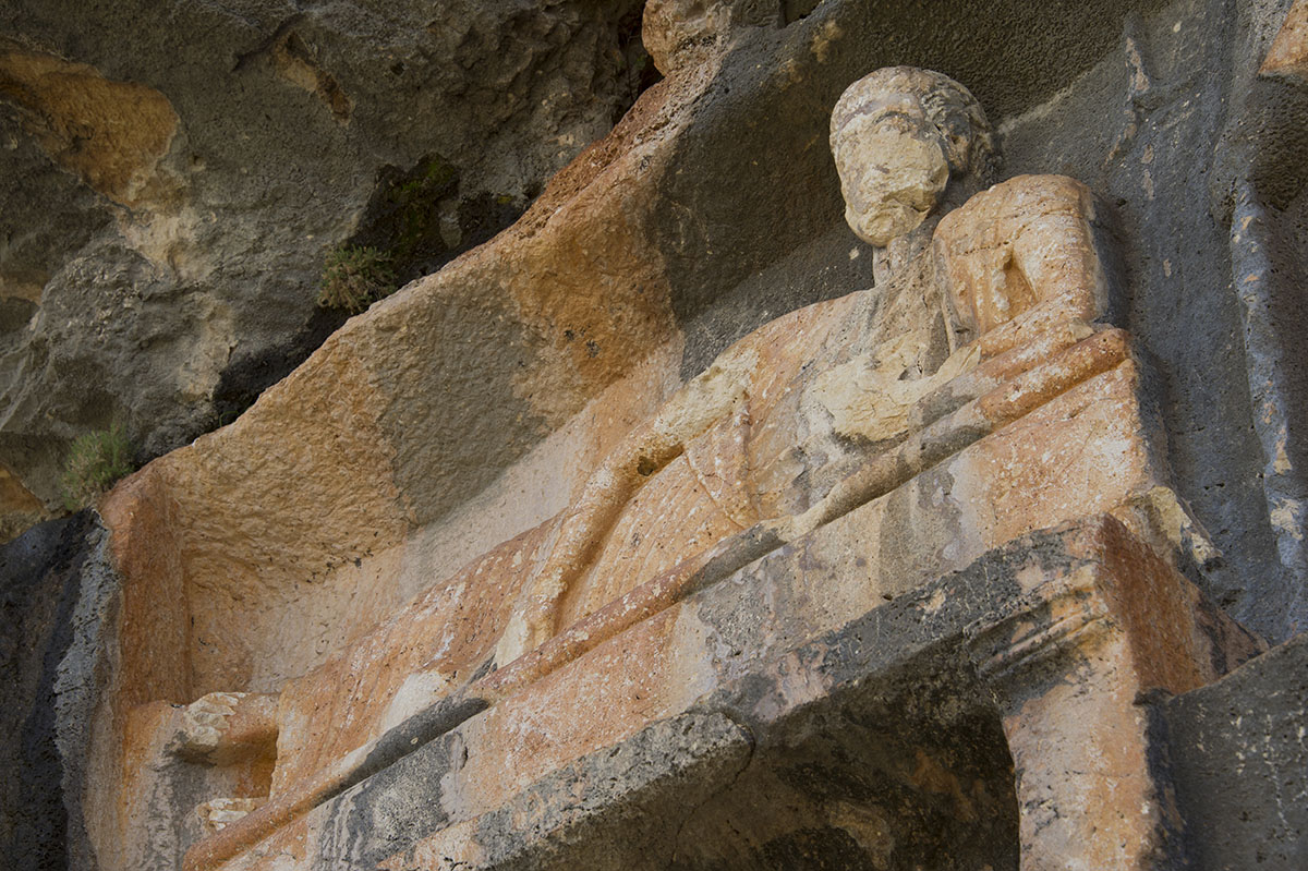 Canakci rock tombs march 2015 6814.jpg