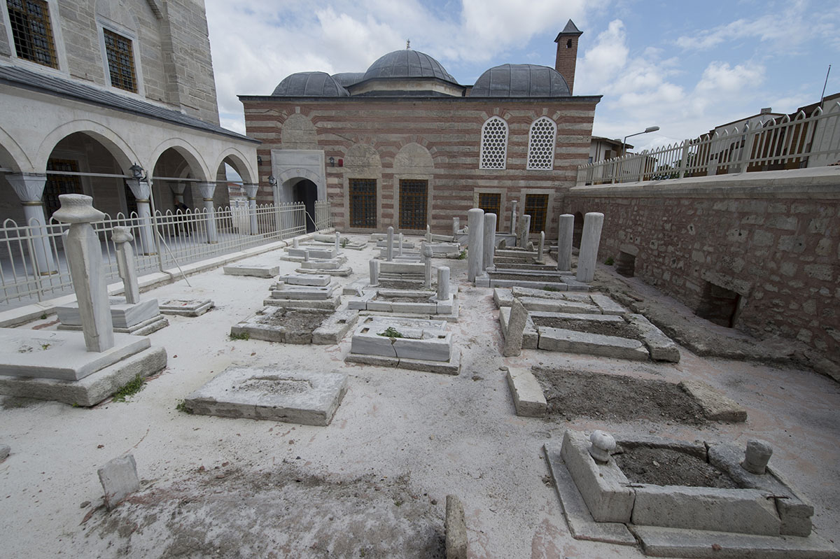 Istanbul Mihrimah Sultan Mosque 2015 0143.jpg