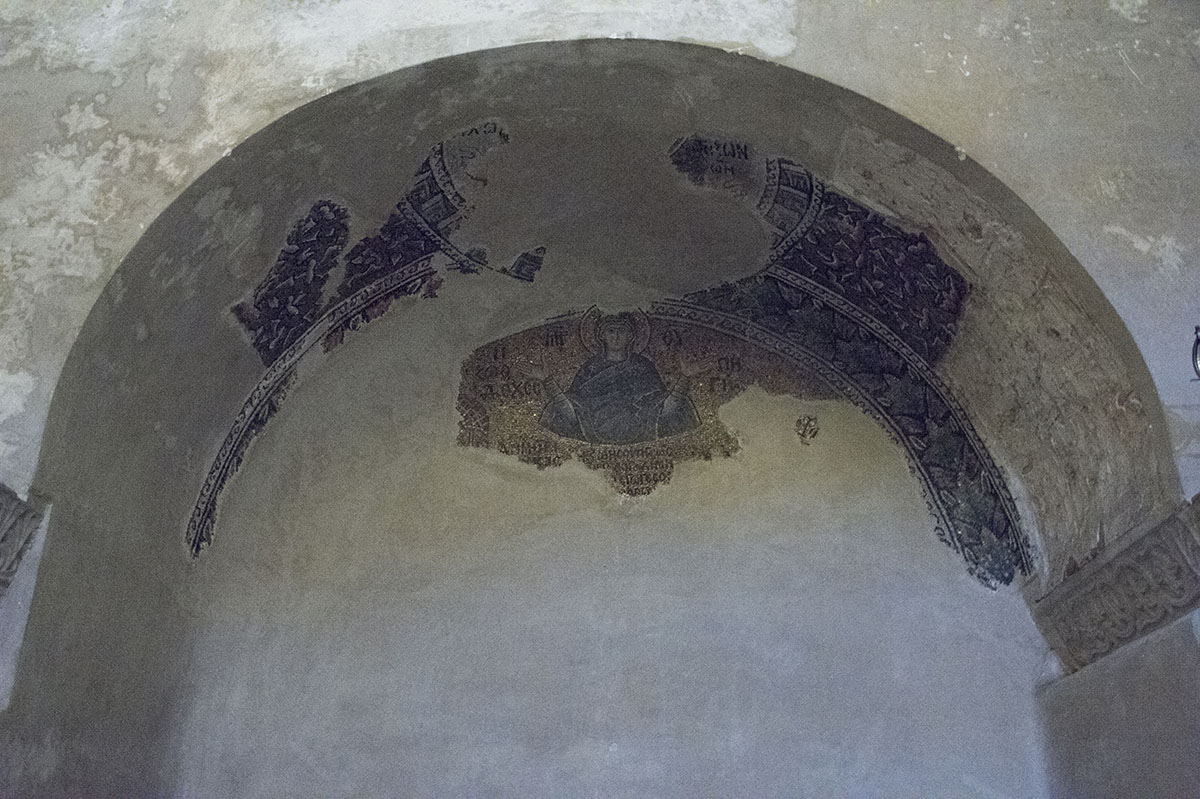 Kariye Virgin Blachernitissa type inner narthex burial recess 2015 1618.jpg
