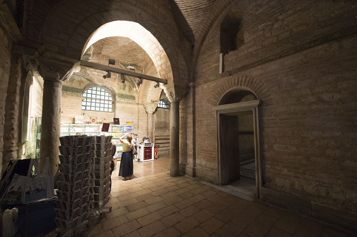 Kariye Outer Narthex shopping area 2015 1676.jpg