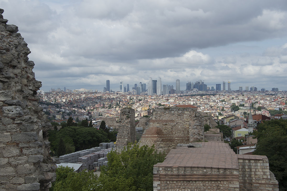 Istanbul Walls near Edirnekapi 2015 0188.jpg