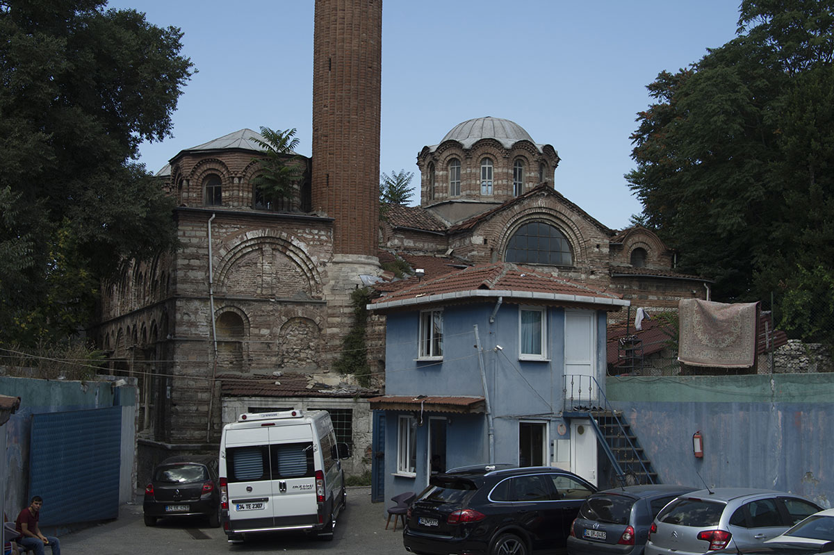 Istanbul Molla Gurani mosque2015 1348.jpg
