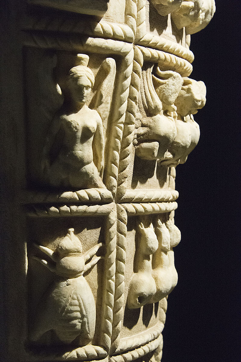 Selcuk Museum Great Artemis October 2015 2995.jpg