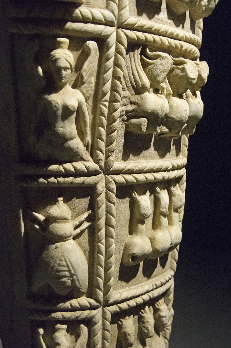 Selcuk Museum Great Artemis October 2015 3014.jpg