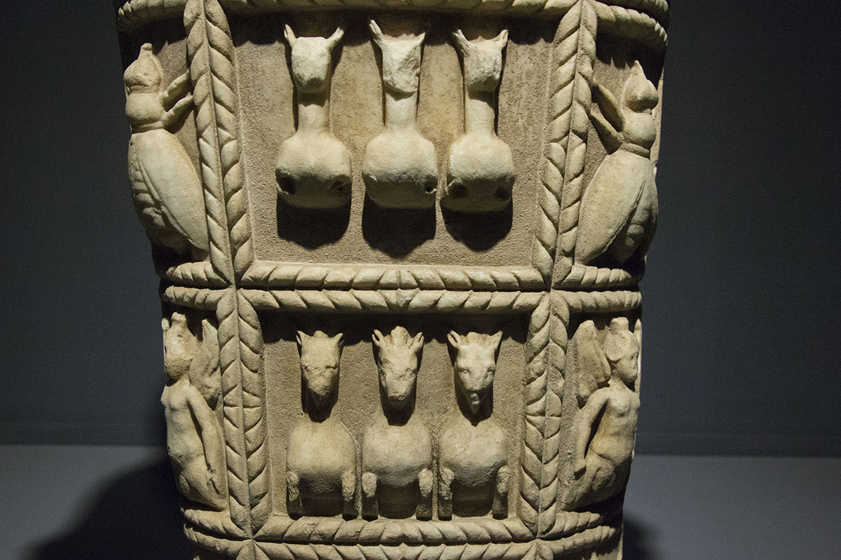 Selcuk Museum Great Artemis October 2015 3016.jpg