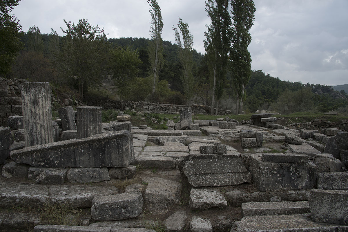 Labraunda Eastern Propylon 3800.jpg