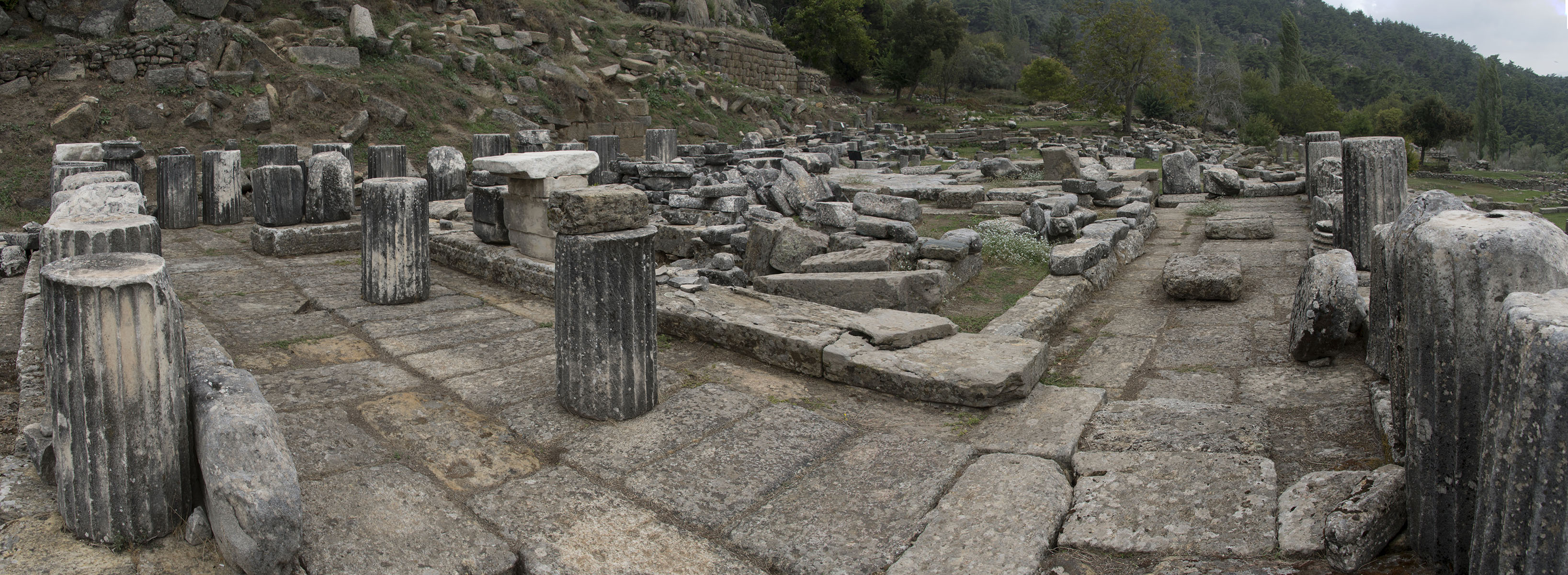 Labraunda Temple of Zeus 3832 Panorama.jpg