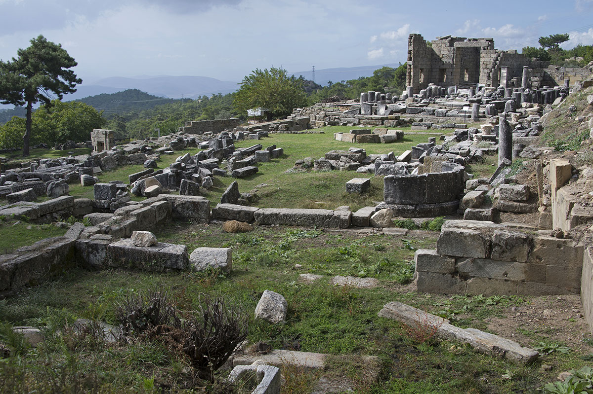 Labraunda North Stoa and more 3911.jpg