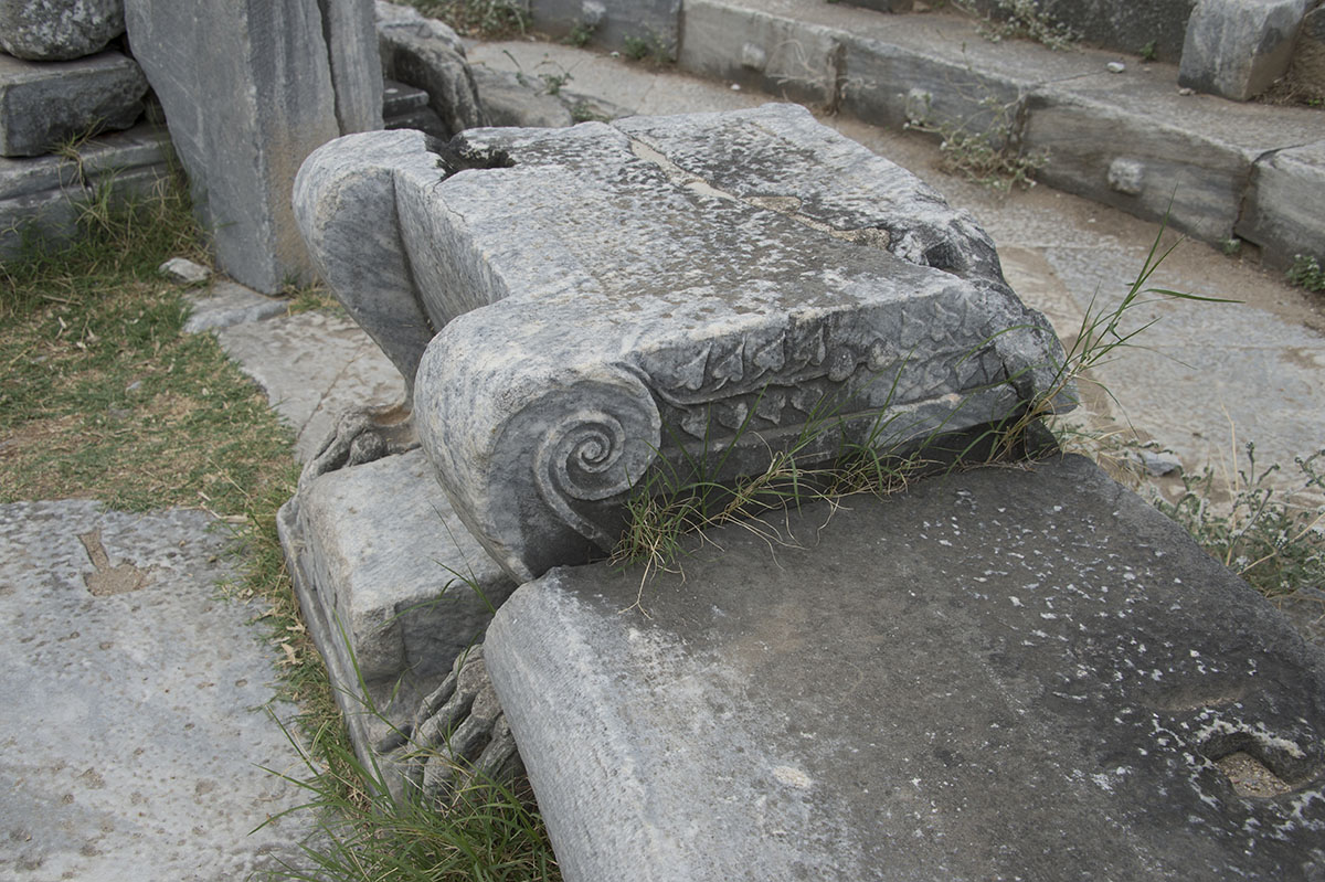 Priene Theatre October 2015 3225.jpg