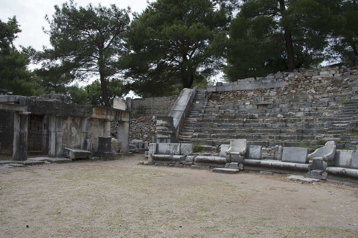 Priene Theatre October 2015 3227.jpg