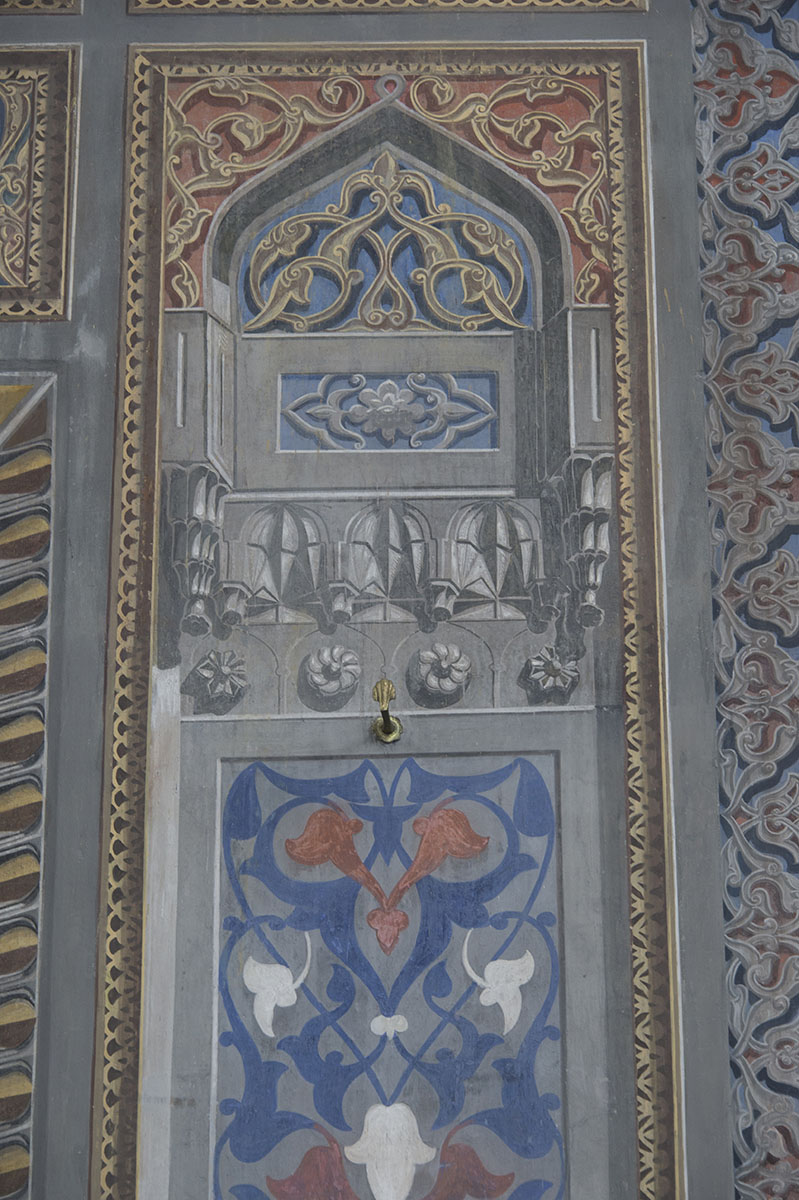 Istanbul Pertevniyal Valide Sultan Mosque december 2015 6613.jpg