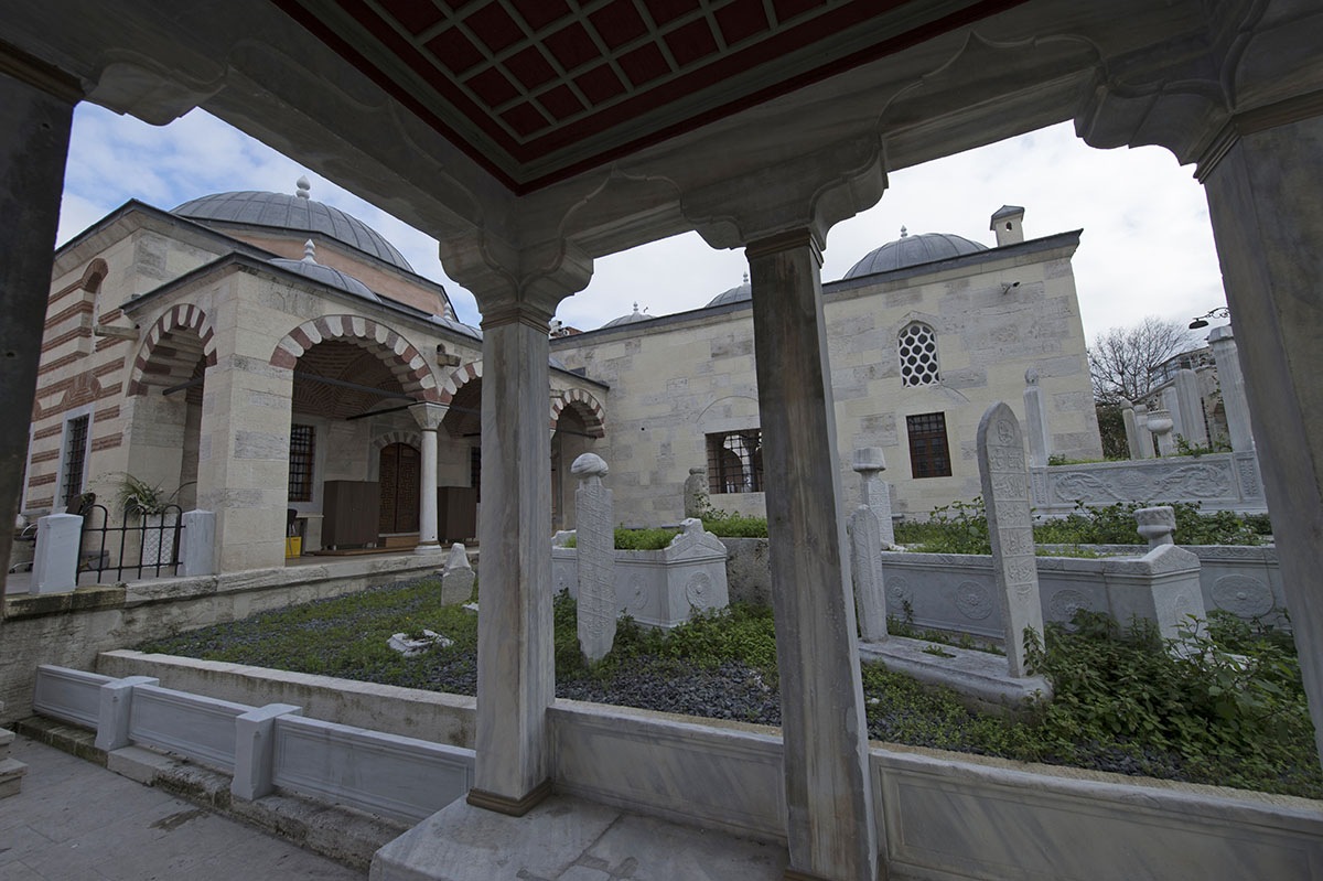 Istanbul Sinan Pasha complex december 2015 6271.jpg