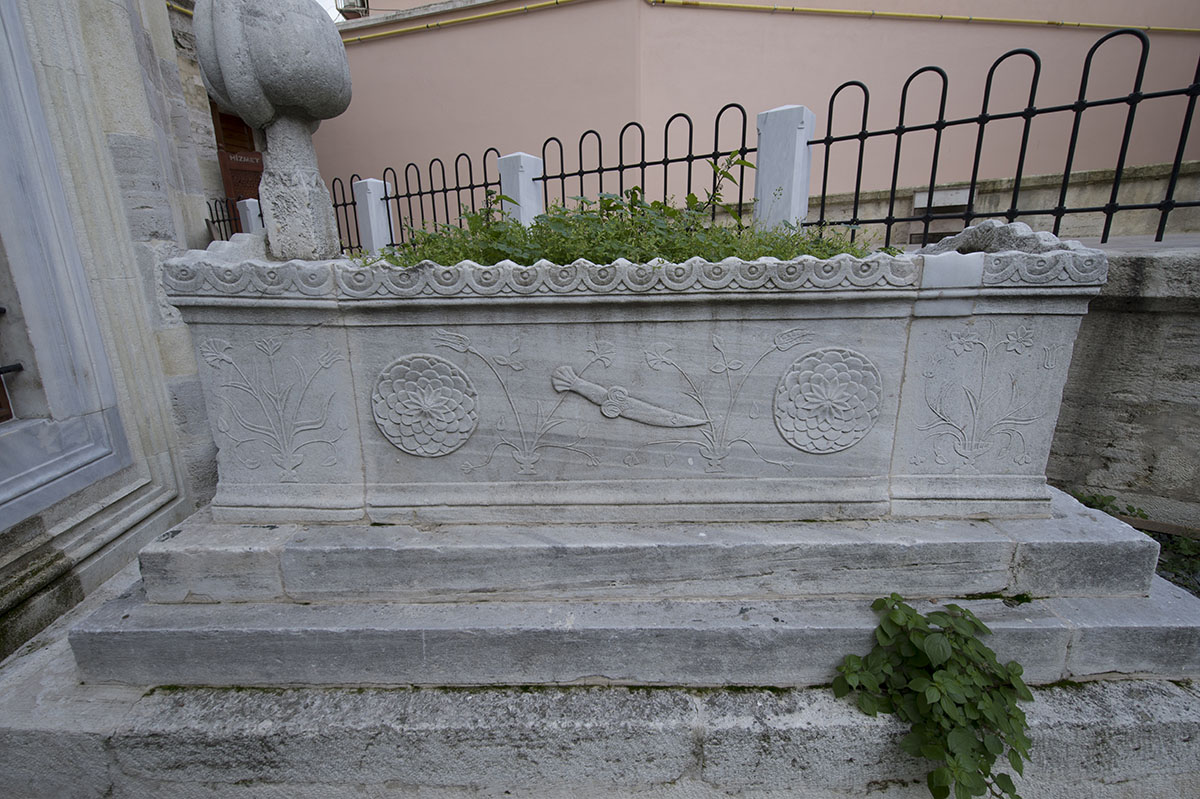 Istanbul Sinan Pasha complex december 2015 6272.jpg