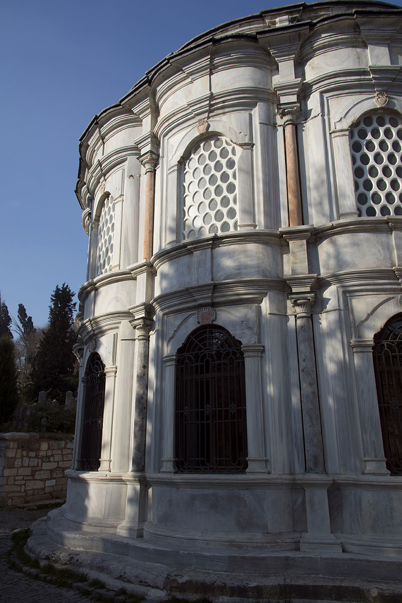 Istanbul Mihrisah Sultan Complex december 2015 4668.jpg