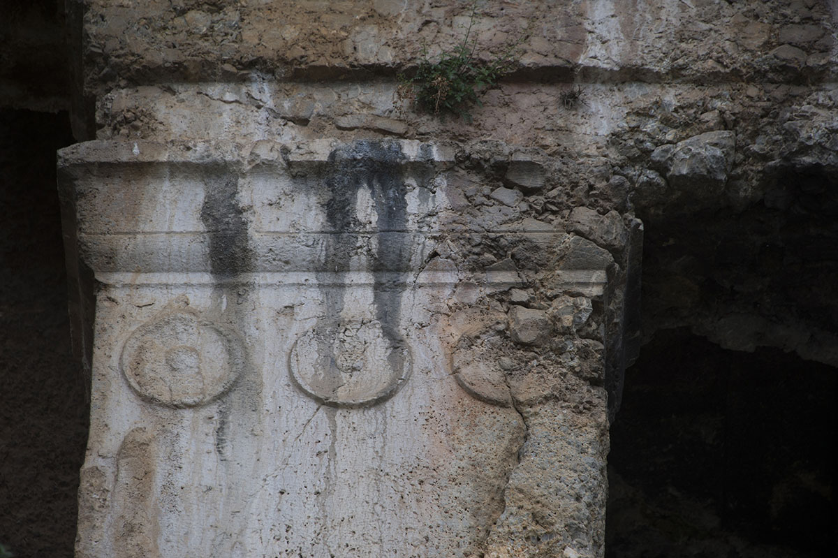 Fethiye Rock graves 2016 6970.jpg